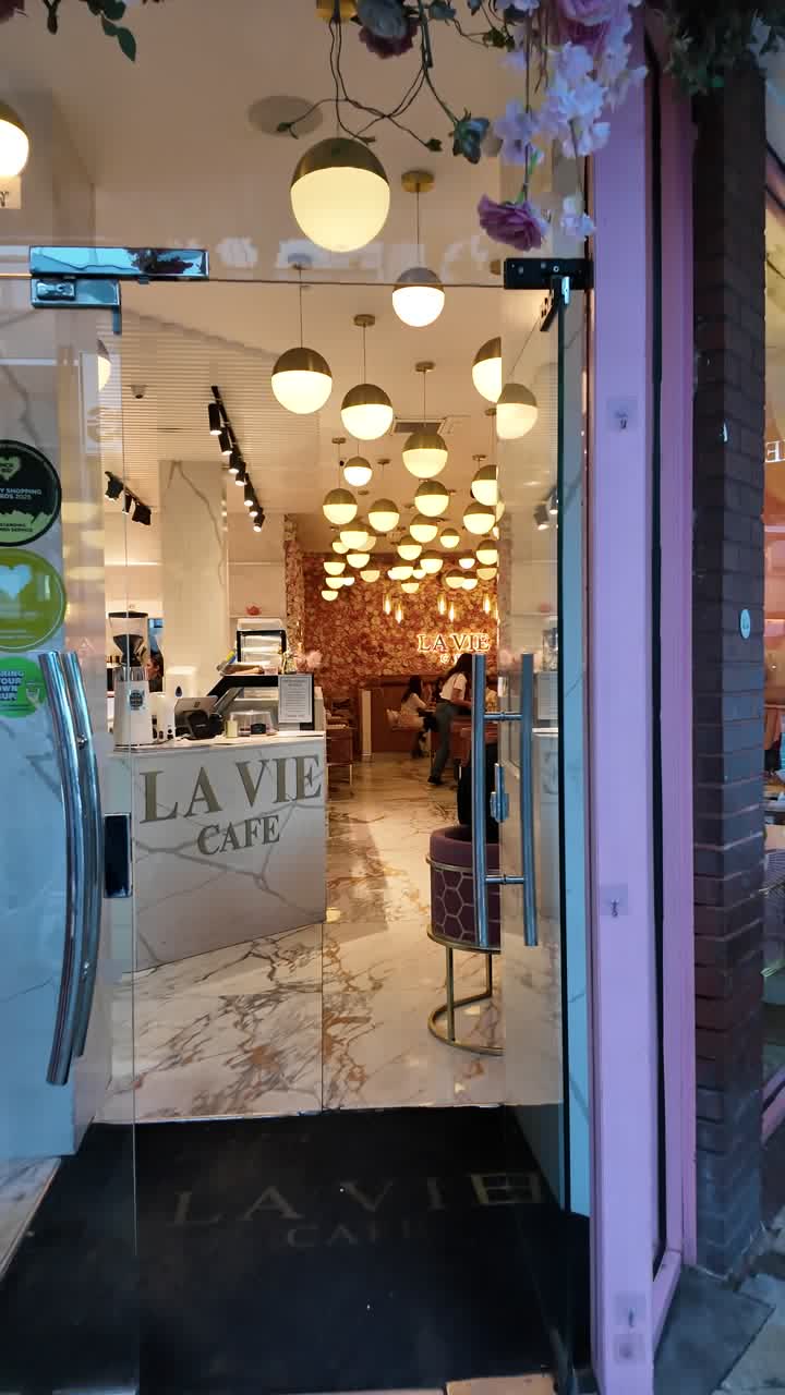 La Vie Café video thumbnail